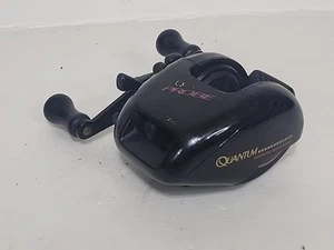 Quantum Probe Baitcasting Fishing Reel Low Profile Magnum Gears - Picture 1 of 7