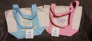 Trader Joe's Mini borse pastello set di 2 rosa e blu - Foto 1 di 2