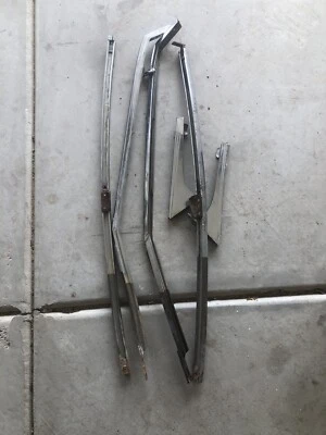 Marcos de ventana de puerta Porsche Targa 1967-68 SWB 911/912 Foto 1 de 3