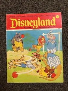 1972 No. 17 DISNEYLAND MAGAZINE Classic Stories Games Comics Bedknobs Broomstick - Picture 1 of 3