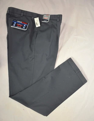 Men's 38X36 Grey Roundtree & Yorke TravelSmart Classic Pleated CoreComfort Pants - Image 1 of 4