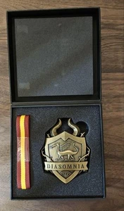 Disney Twisted Wonderland Diasomnia Crest Replica Medal Badge Cosplay Prop - Picture 1 of 2