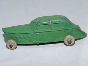 SEHR ALTES SPIELZEUGAUTO AUS METALL - BARCLAY SLUSH ODER HUBLEY ?? - Bild 1 von 5