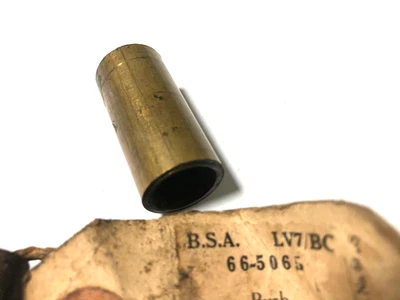 Nuevo de Colección Raro BSA 1937-1963 M20 M21 M33 Viga Horquilla Casquillo 66-5065 Foto 1 de 4
