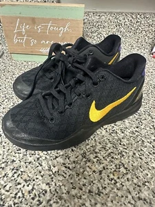Nike Kobe 8 Protro mit Jungen Größe 1,5 mit Kobe Lunar Neujahr "LAKERS AWAY" - Bild 1 von 12