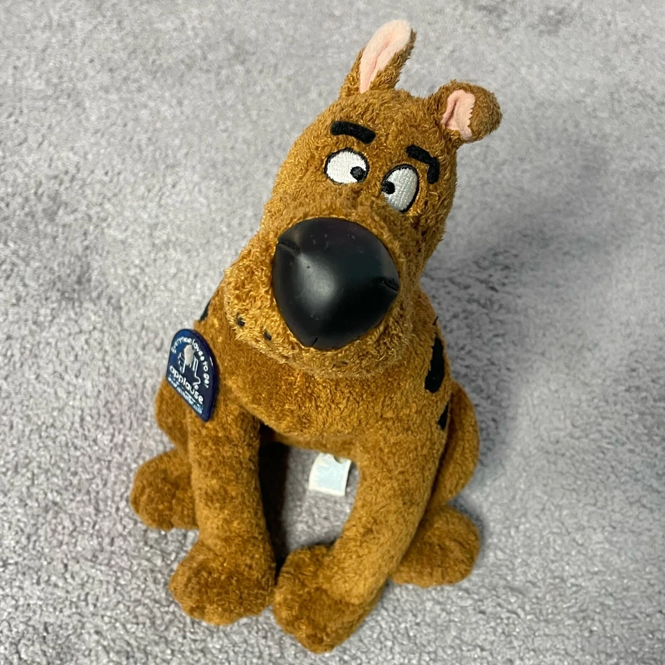 Juguete de peluche Scooby Doo aplausos peluche etiquetas sentadas Foto 1 de 4