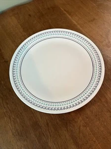 Vintage Folk Stitch By Corelle - Picture 1 of 3