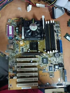 ASUS P4S533-X CPU CELERON 2.20GHZ - Foto 1 di 7
