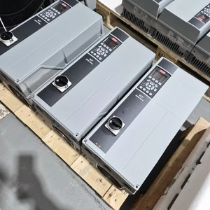 Danfoss VLT 131G3329 FC-102P11KT4E55H1XGX1XXSXXXXAJBXCXXXXDX 15kW Inverter HVAC - Picture 1 of 3