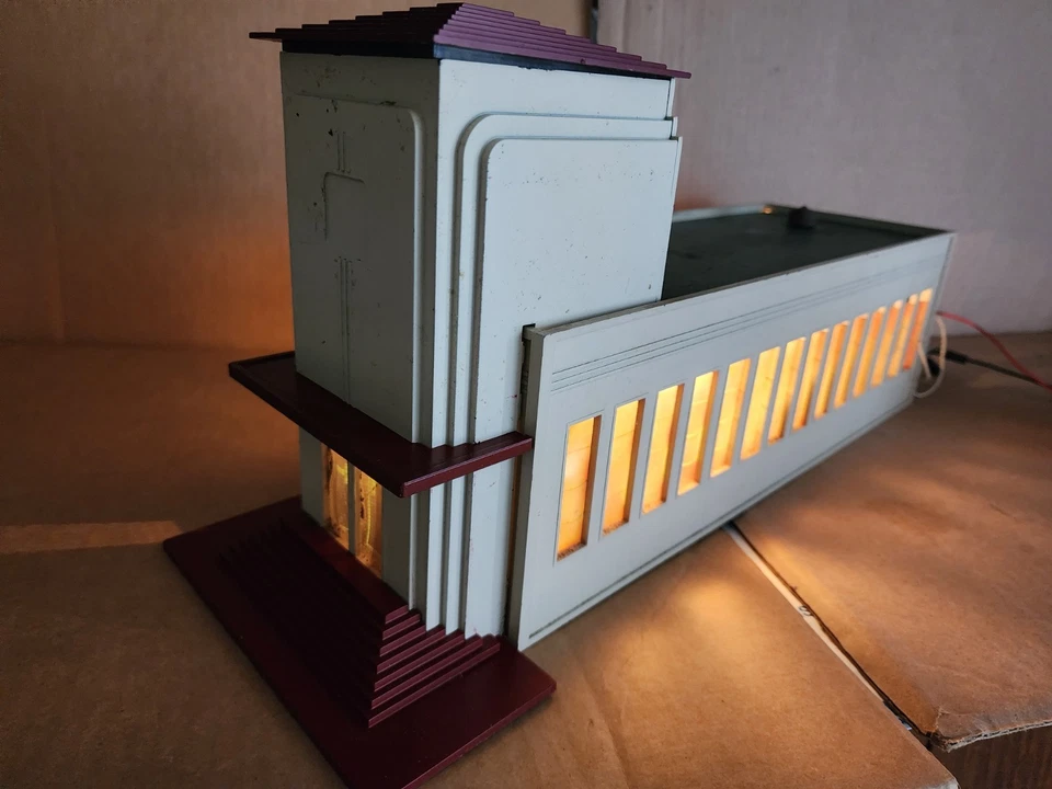 CLEARANCE~AMERICAN FLYER~799 TALKING UNION STATION-TESTED -FOR RESTORATION/PARTS - Image 1 of 4