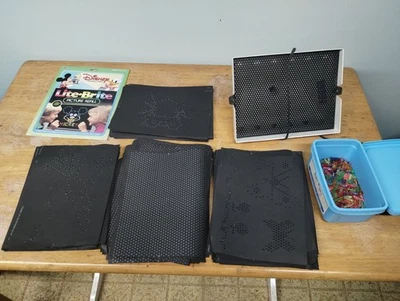 De colección Lite Brite con clavijas y hojas adicionales Disney caja en blanco Milton Bradley 1986 Foto 1 de 4