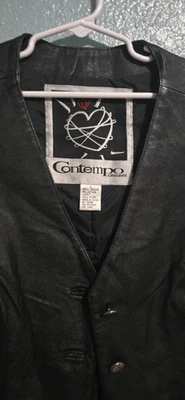 Chaleco de cuero para motociclista Contempo para mujer Foto 1 de 3