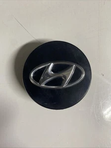 (1PC) Genuine Wheel Center Cap Compatible with Hyundai 52960-3S110 - Picture 1 of 2