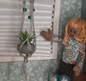 Dollhouse Hanging Plant 1:12 Foliage Indoor Potted Miniature Mini Handmade - Picture 1 of 6