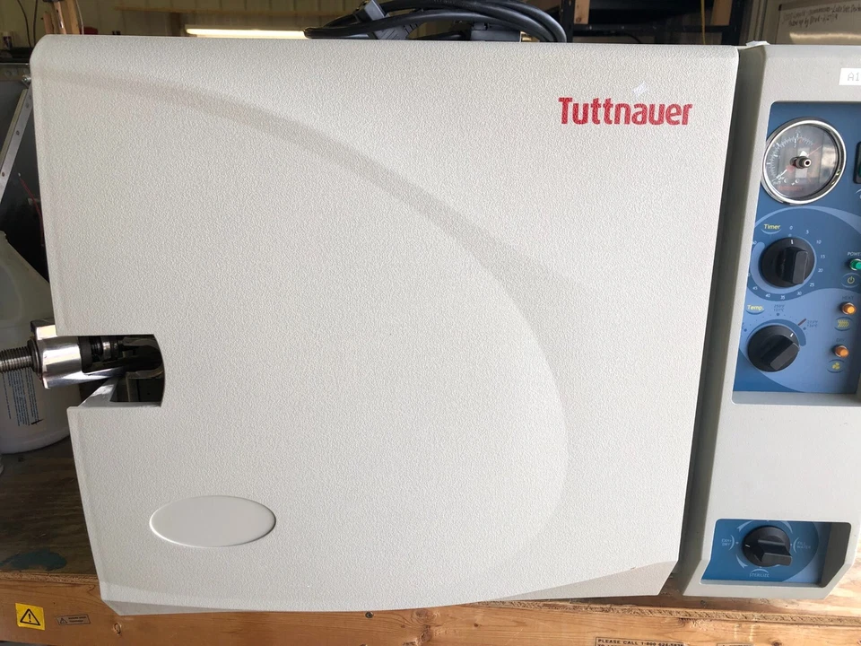 Cubierta de puerta Tuttnauer 3850 y 3870 (EA y M) TODOS LOS MODELOS OEM POL065-0044 Foto 1 de 1