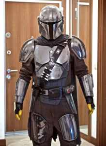 Costume da volo Mandaloriano Beskar cosplay medievale Mando armatura da combattimento - Foto 1 di 5