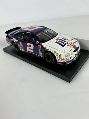 Rusty Wallace #2 1998 Ford Taurus 1:24 Scale W249801025-6 - Image 1 of 4