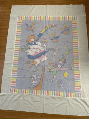 Manta bebé circo pastel vintage panel de tela edredón trapecio rayas azules Foto 1 de 4