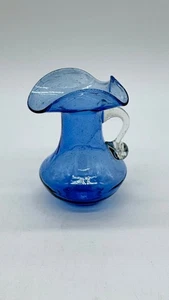 Mini brocca vintage blu cobalto in vetro soffiato a mano arte con manico applicato - Foto 1 di 6