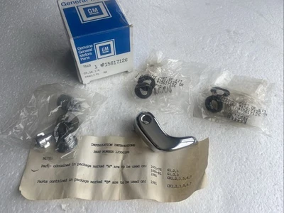 Kit de manija de ventana de ventilación GM Chevy GMC Blazer Jimmy camión suburbano diestro 15617126 Foto 1 de 4