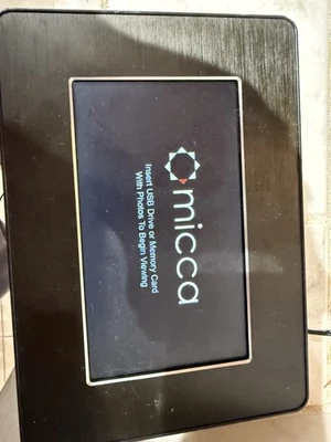 Micca 7” Digital Photo Frame M701 - Image 1 of 3