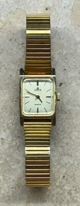 Vintage Lorus Quartz Wristwatch Women’s Gold Tone Watch Stainless V236-5010 READ - Picture 1 of 9