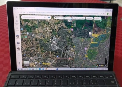 Microsoft Surface Pro 4  128GB Core M mit Cover Pro 3 (NP 948,00 €) - Bild 1 von 4