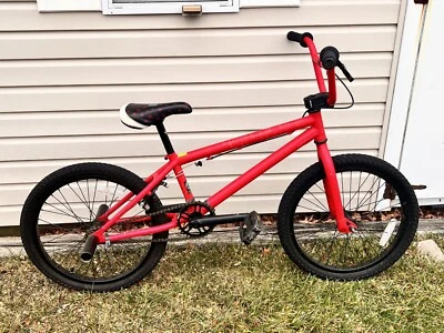 BICICLETA GIANT METHOD 2 | ROJO SATINADO/NARANJA (RARA) | MODELO:2013 Foto 1 de 4