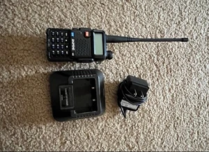 Baofeng UV-5R Ham Two Way Radio 144-148 Mhz , 420-450 Mhz - Zdjęcie 1 z 6