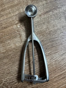 Pampered Chef Small Scoop Melon Cookie Baller Stainless Steel NOX18/8 - Picture 1 of 2