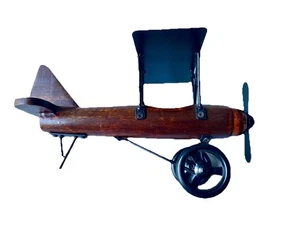 Holz Mahagoni 12" Schreibtisch Flugzeug 7" Spannweite Metallteile - Bild 1 von 4