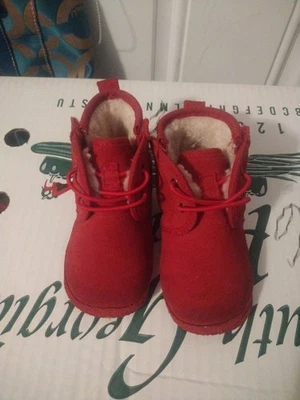 UGG NEUMEL BABY BOY BOOTIES ❤SIZE 04/05 MONTHS ❤❤RED❤❤ - Image 1 of 4