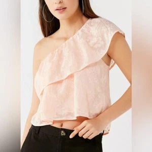 Top corto Urban Outfitters flor sombra fluido un hombro en rosa suave - M - Imagen 1 de 8