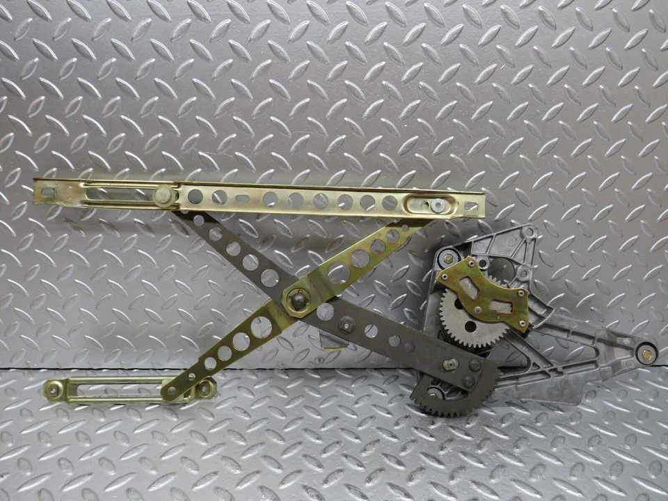 ⚙28015⚙ Mercedes-Benz W123 280E Front Right Power Window Regulator 1237202846 - Image 1 of 4