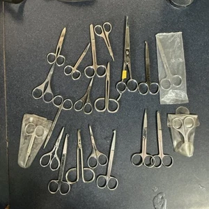 Lote de 19 tijeras médicas vintage - Imagen 1 de 5