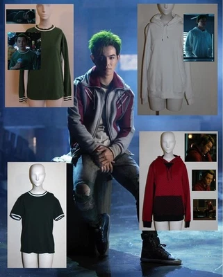 Lote de armario Titans Beast Boy Gar 7 conjunto de camisas DC Comics pantalla usado utilería usado usado Foto 1 de 4
