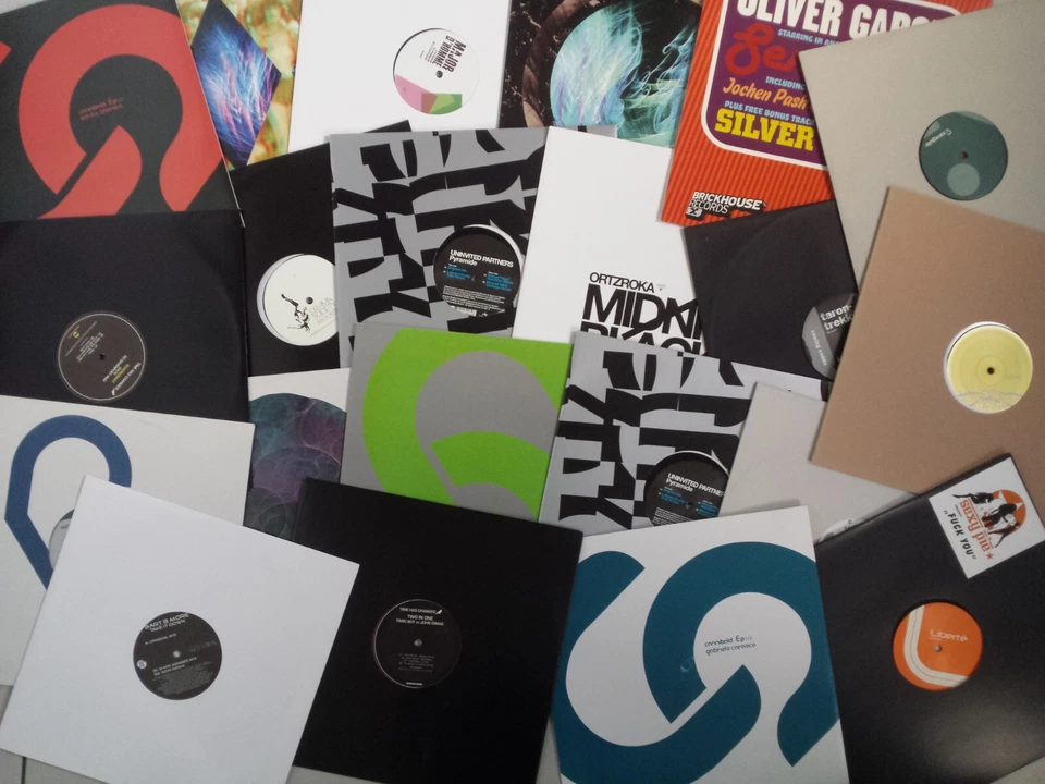 BIG SALE OUT = ALL 12" VINYL MAXI or EP = VARIOUS ELECTRONICA = NEW / NOT SEALED - Bild 1 von 1