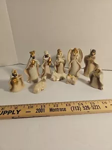 Vintage Porzellan zehnteiliges kleines Krippenset weiß gold Akzente 1 Stück - Bild 1 von 12
