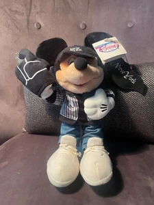 Rare Disney Store Sports fan Mickey Mouse Plush Stuff Animal New York w/tags - Picture 1 of 10