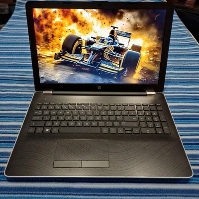 HP 15-bs080na,  i7 , 15.6 ", Windows 11, 256Gb M2 SSD + 1Tb HDD,  12Gb DDR4 RAM - Image 1 of 4