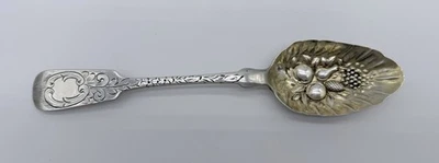 Cuchara para servir cuenco estriado decorada en plata American George Bardick Coin Foto 1 de 4