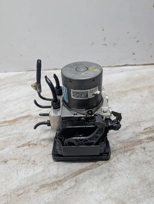 Used ABS Pump and Motor Assembly fits: 2018 Hyundai Sonata actuator and pump ass - Image 1 of 4