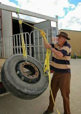 Lift And Lock (formerly Aussie Jackstrap) Lightweight Lifter Block and Tackle - image 1 of 4