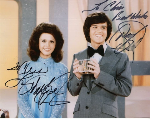 DONNY+MARIE OSMOND HAND SIGNED 8x10 COLOR PHOTO+COA       BOTH SIGNED TO CHRIS Cover