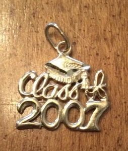 Beautiful 10k Yellow Gold Class Of 2007 Graduation Charm .9 Grams - Picture 1 of 8