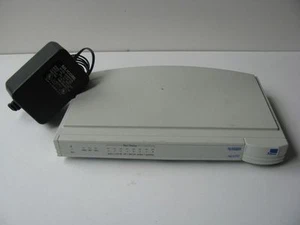 Hub double vitesse 3com 3C16753 OfficeConnect 8 ports 10/100 Mbps - hors alimentation - Photo 1/1