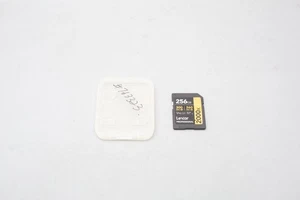 Lexa 256GB Professional  2000x V90 SD Memory Card, 128 GB, 300MB/s R, 260MB/s W - Picture 1 of 3