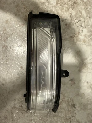 OEM | 2019 - 2021 Dodge Ram 1500 espejo retrovisor lateral luz LED, lado del conductor Foto 1 de 3