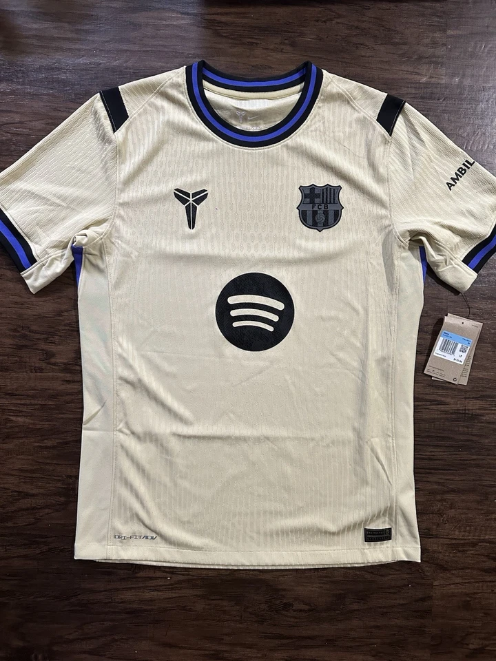 Authentic Nike Barcelona 2025/26 Kobe Match Dri-FIT ADV Away Jersey M HJ4554-784