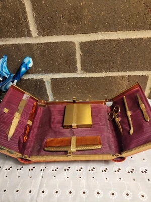 Vintage Red Velvet Manicure Set - Image 1 of 4